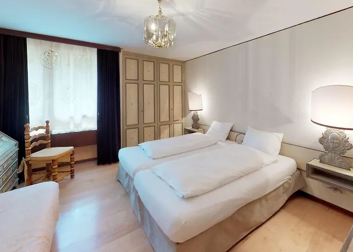 St. Moritzerhof 42 *